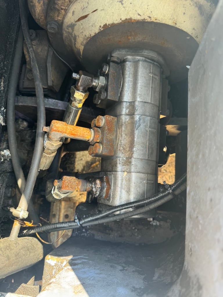 ขายรถแบคโฮ PC 50UU-2 พร้อมใช้งาน เน้นโทร 099-4982892