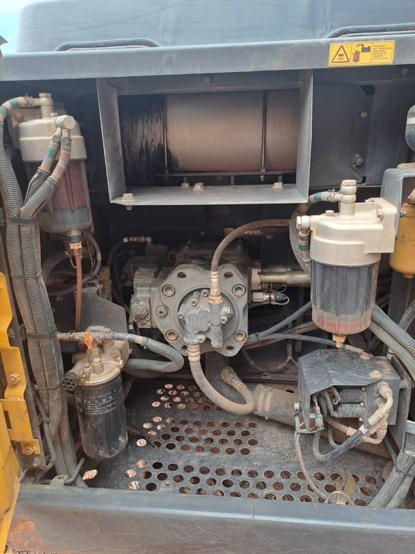 ขายรถแบคโฮ SH210F6 9,600ชั่วโมง เดิมๆเน้นโทร 099-4982892 ขายรถแบคโฮ SH210F6 9,600ชั่วโมง เดิมๆเน้นโทร 099-4982892