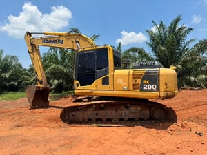 ขายรถแบคโฮ PC200-8MO ทำงาน 14,000ชั่วโมง เล่มเน้นโทร 099-4982892