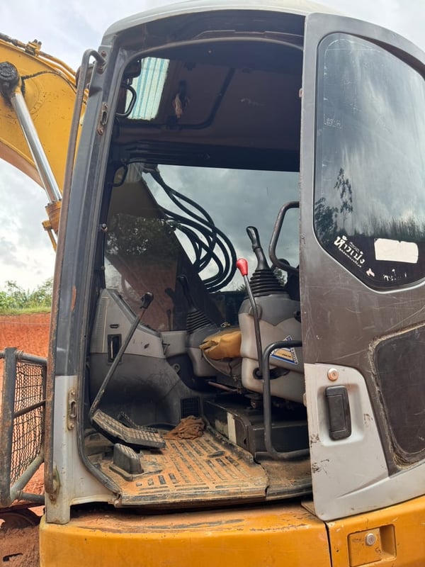 ขายแบคโฮ PC128US-2E1 พร้อมใช้งาน เน้นโทร 099-4982892