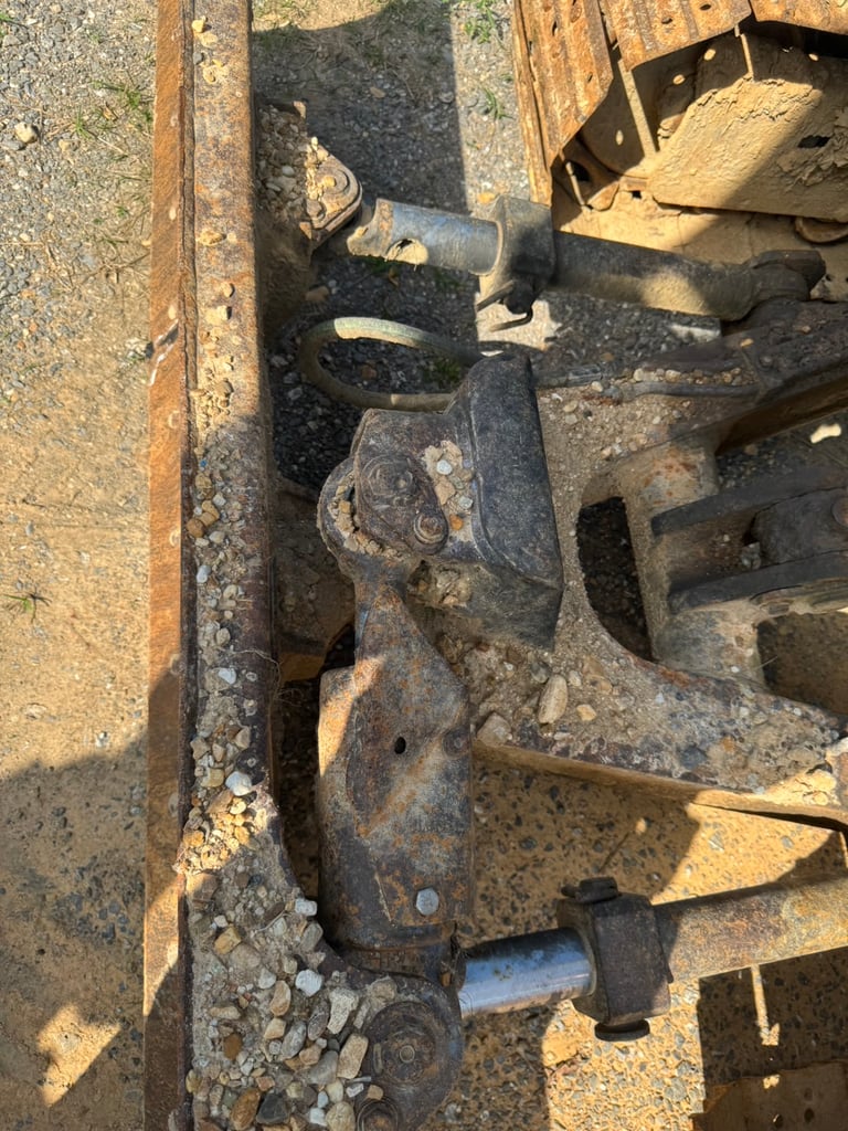 ขายรถแบคโฮ PC 50UU-2 พร้อมใช้งาน เน้นโทร 099-4982892