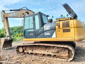 ขายรถแบคโฮ 320D2 19,000ชั่วโมง เดิมๆเน้นโทร 099-4982892