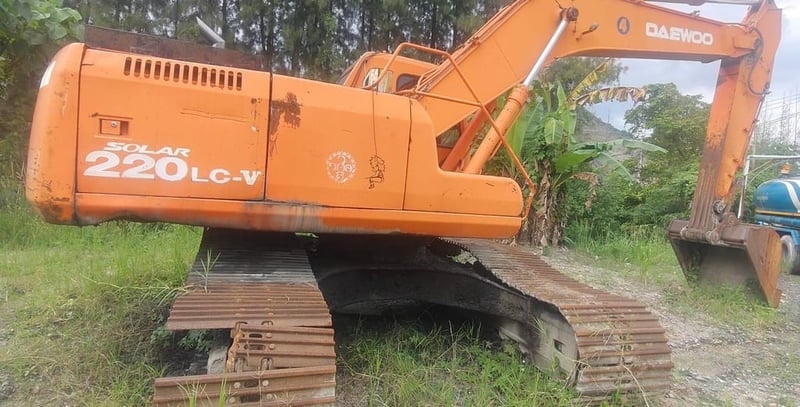 ขายรถแบคโฮ DAEWOO SL220LC-V เดิมๆเน้นโทร 099-4982892