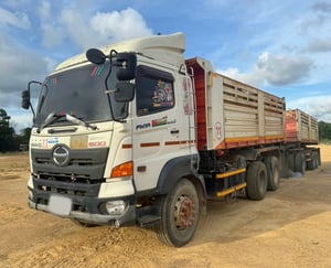 ขายรถพ่วง18ล้อดั้ม HINO 344กับหาง SMM เดิมๆเน้นโทร 099-4982892