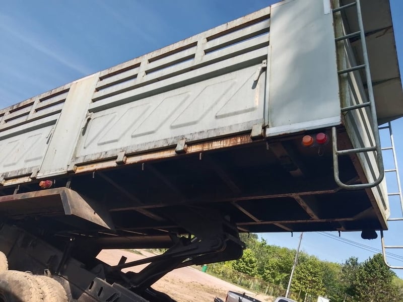 ขายรถ10ล้อดั้ม HINO 240แรงม้า เดิมๆเน้นโทร 099-4982892 ขายรถ10ล้อดั้ม HINO 240แรงม้า เดิมๆเน้นโทร 099-4982892