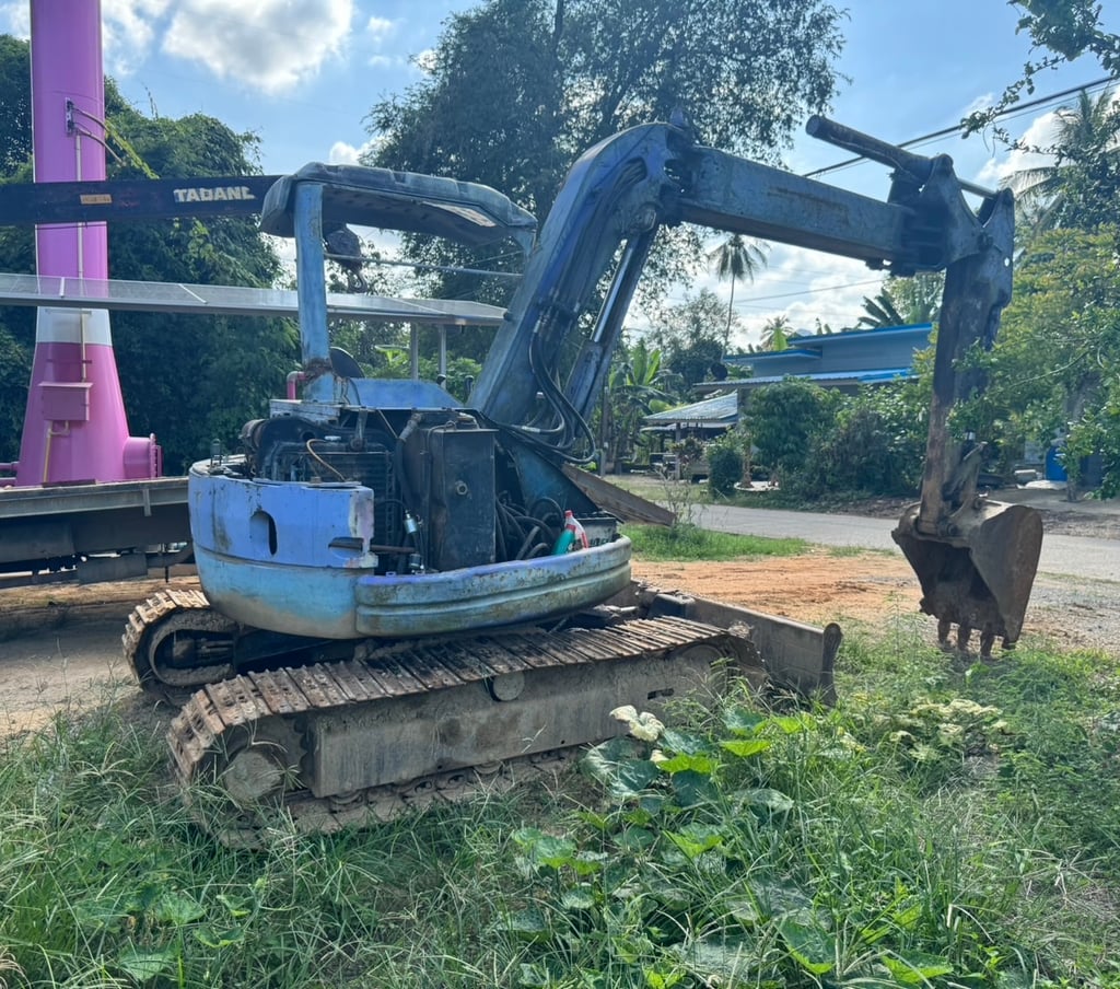 ขายแบคโฮ PC50UU-2 ระบบสมบูรณ์ทุกอย่าง เน้นโทร 099-4982892