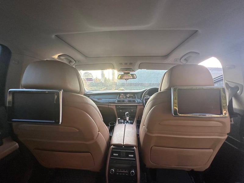 ขายรถเก่ง BMW 730LD วิ่ง 170,000กิโล ปี58 เดิมๆเน้นโทร 099-4982892 ขายรถเก่ง BMW 730LD วิ่ง 170,000กิโล ปี58 เดิมๆเน้นโทร 099-4982892