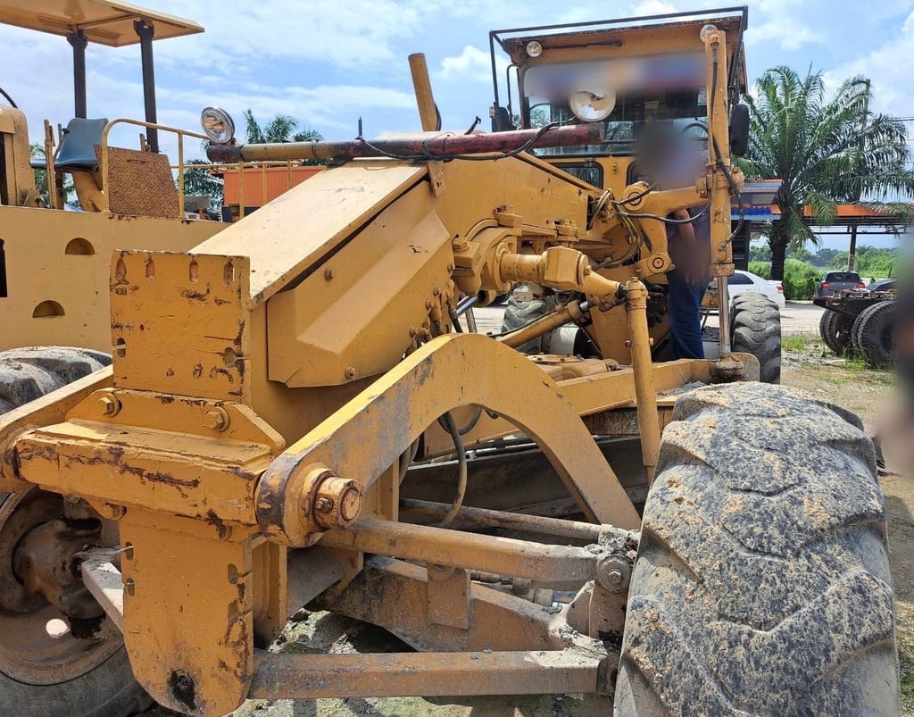 ขายรถเกรด CAT 140G เดิมสวย เล่ม พร้อมใช้ เน้นโทร 099-4982892