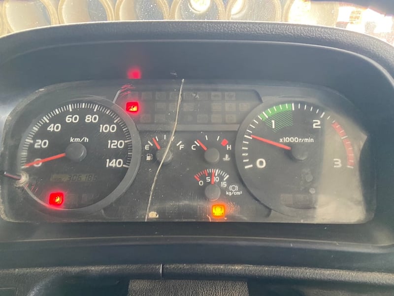 ขายรถ10ล้อโม่ปูน HINO 330 ปี55 โม่6คิว เน้นโทร 099-4982892
