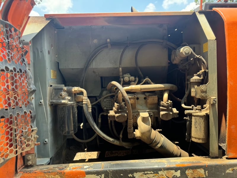 ขายรถแบคโฮ ZX200-5G 15,000ชั่วโมง เดิมๆเน้นโทร 099-4982892