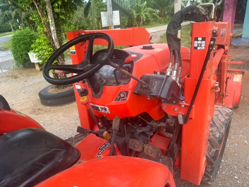 ขายรถตัก L4018DT 1,147ชั่วโมง สวยมากเน้นโทร 099-4982892 ขายรถตัก L4018DT 1,147ชั่วโมง สวยมากเน้นโทร 099-4982892