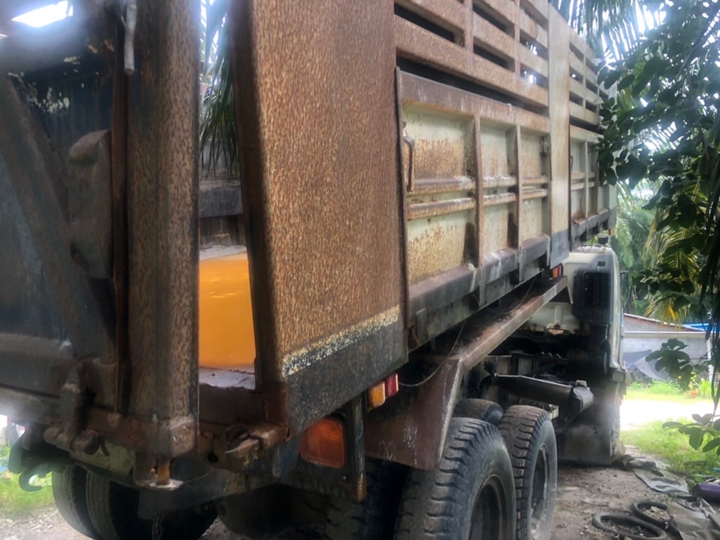 ขายรถ10ล้อดั้มตามสภาพ FM1J 260ปี48 เล่มเน้นโทร 099-4982892 ขายรถ10ล้อดั้มตามสภาพ FM1J 260ปี48 เล่มเน้นโทร 099-4982892
