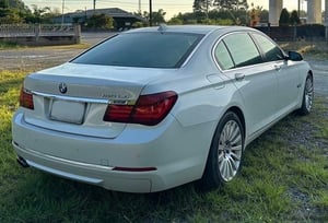 ขายรถเก่ง BMW 730LD วิ่ง 170,000กิโล ปี58 เดิมๆเน้นโทร 099-4982892 ขายรถเก่ง BMW 730LD วิ่ง 170,000กิโล ปี58 เดิมๆเน้นโทร 099-4982892