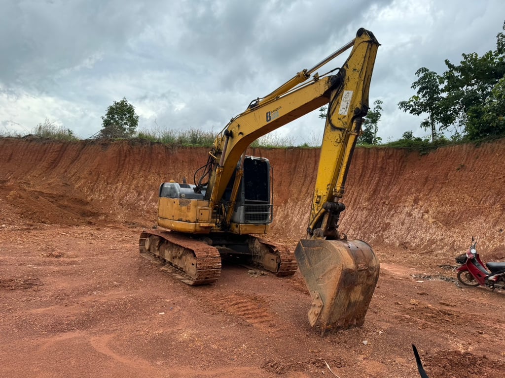 ขายแบคโฮ PC128US-2E1 พร้อมใช้งาน เน้นโทร 099-4982892 ขายแบคโฮ PC128US-2E1 พร้อมใช้งาน เน้นโทร 099-4982892