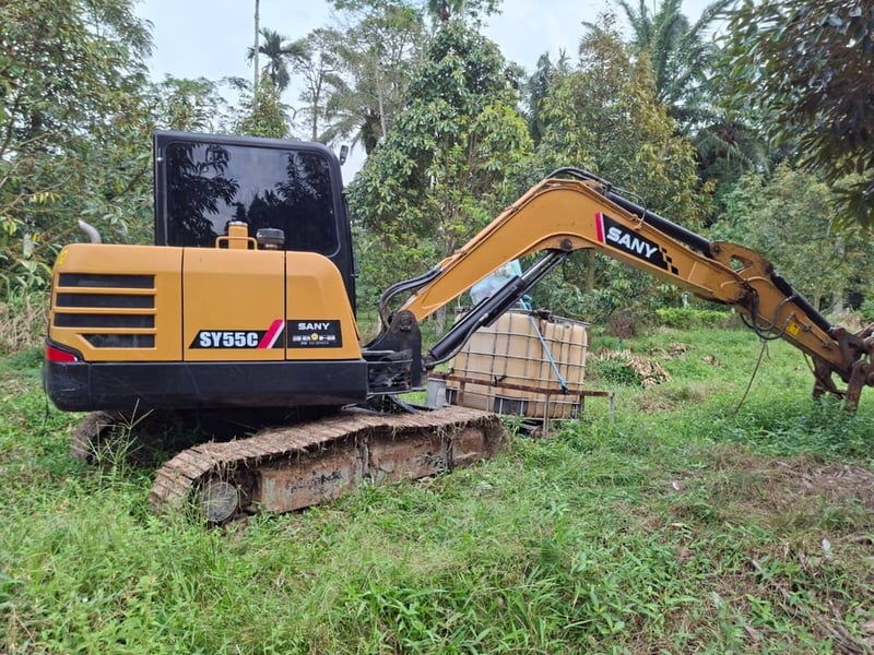 ขายรถแบคโฮ SY55C ทำงาน 2,600ชั่วโมง สวยๆเน้นโทร 099-4982892