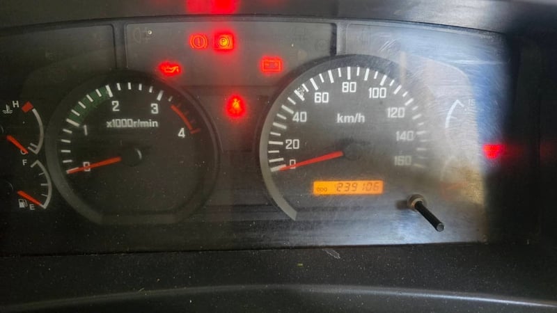 ขายรถ6ล้อดั้ม ISUZU 190 ปี56 สวยเดิม เน้นโทร 099-4982892 ขายรถ6ล้อดั้ม ISUZU 190 ปี56 สวยเดิม เน้นโทร 099-4982892