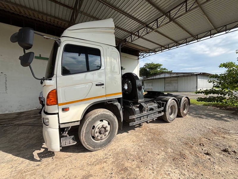 ขายรถ18ล้อหัวลากหางพื้นเรียบ HINO 320 เดิมๆเน้นโทร 099-4982892