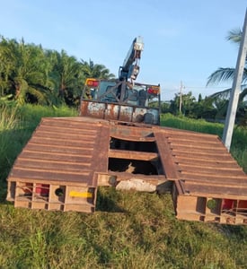 ขายรถ10ล้อท้ายลาดติดเครน 3ตัน ISUZU 210 เน้นโทร 099-4982892