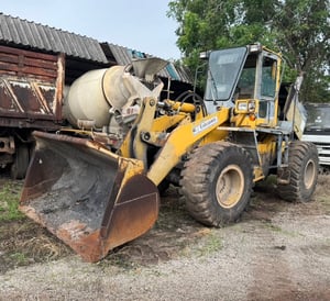 ขายรถตักล้อยาง WA300-1 เดิมๆเล่มทะเบียน เน้นโทร 099-4982892