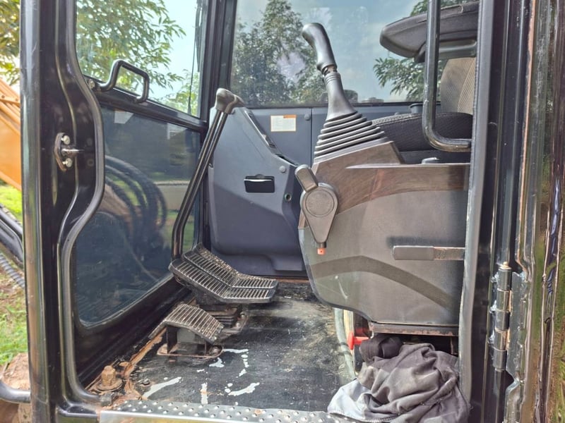 ขายรถแบคโฮ SY55C ทำงาน 2,600ชั่วโมง สวยๆเน้นโทร 099-4982892