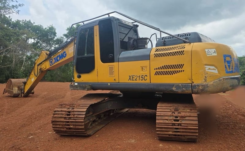 ขายรถแบคโฮ XE215C ทำงาน 8,100ชั่วโมง เดิมๆเน้นโทร 099-4982892