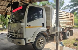 ขายรถ6ล้อดั้ม ISUZU 190 ปี56 สวยเดิม เน้นโทร 099-4982892 ขายรถ6ล้อดั้ม ISUZU 190 ปี56 สวยเดิม เน้นโทร 099-4982892