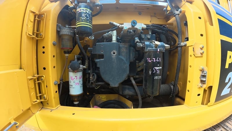 ขายรถแบคโฮ PC210-10MO 6,600ชั่วโมง สวยๆเน้นโทร 099-4982892