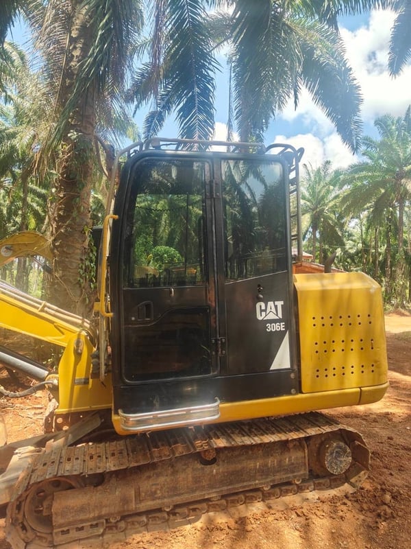 ขายรถแบคโฮ CAT 306E 9,600ชั่วโมง เล่ม เน้นโทร 099-4982892