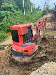 ขายรถแบคโฮ KX91-3SX ทำงาน 4,500ชั่วโมง เดิมๆเน้นโทร 099-4982892 ขายรถแบคโฮ KX91-3SX ทำงาน 4,500ชั่วโมง เดิมๆเน้นโทร 099-4982892