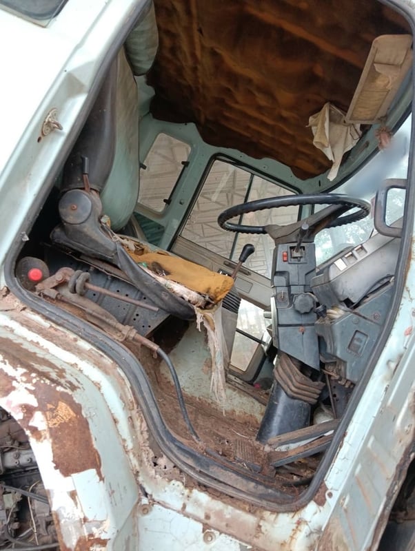 ขายรถ10ล้อท้ายลาดติดเครน 3ตัน ISUZU 210 เน้นโทร 099-4982892