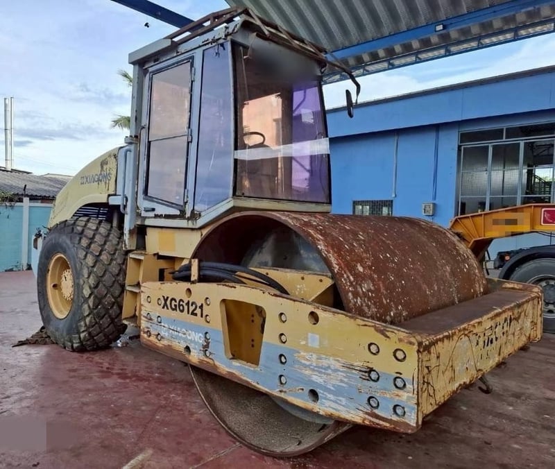 ขายรถบดสั้นสะเทือน2เพลา XG6121 เดิมๆเน้นโทร 099-4982892