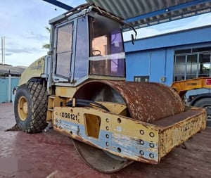 ขายรถบดสั้นสะเทือน2เพลา XG6121 เดิมๆเน้นโทร 099-4982892