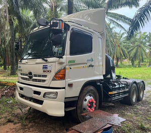 ขายรถ10ล้อหัวลาก HINO 251ปี57 ไมล์แท้ 18,000กิโล เดิมๆเน้นโทร 099-4982892 ขายรถ10ล้อหัวลาก HINO 251ปี57 ไมล์แท้ 18,000กิโล เดิมๆเน้นโทร 099-4982892
