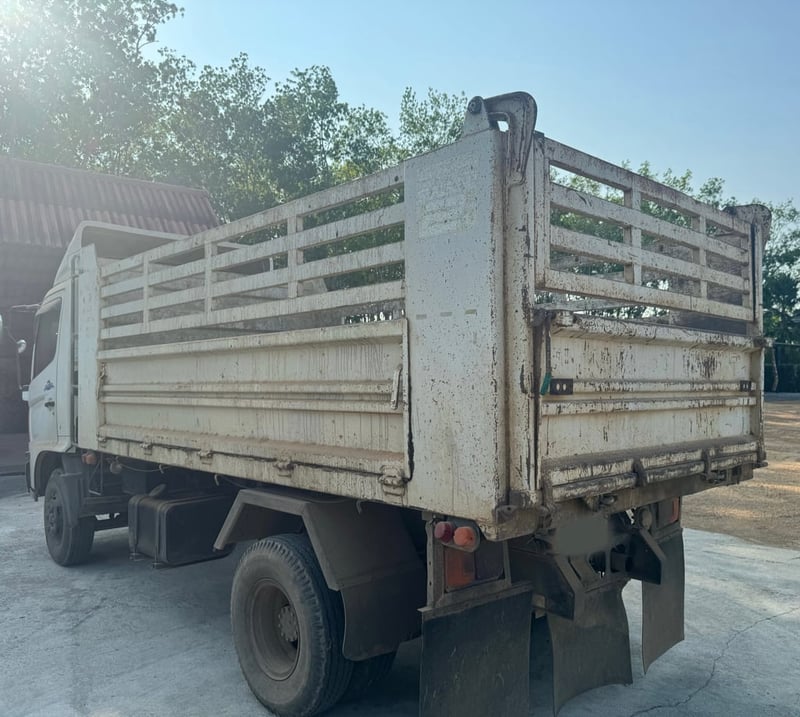 ขายรถ6ล้อดั้ม HINO 165ปี49 เดิมๆวิ่งน้อย เน้นโทร 099-4982892