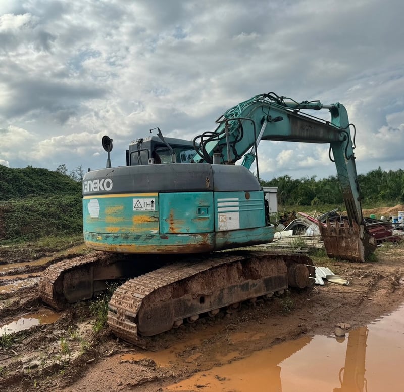 ขายรถแบคโฮ PC228US-3EO เดิมๆเล่มทะเบียน เน้นโทร 099-4982892