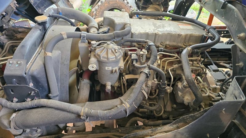 ขายรถ6ล้อน้ำมัน FC9J 145ปี53 7,000ลิตร สวยๆเน้นโทร 099-4982892