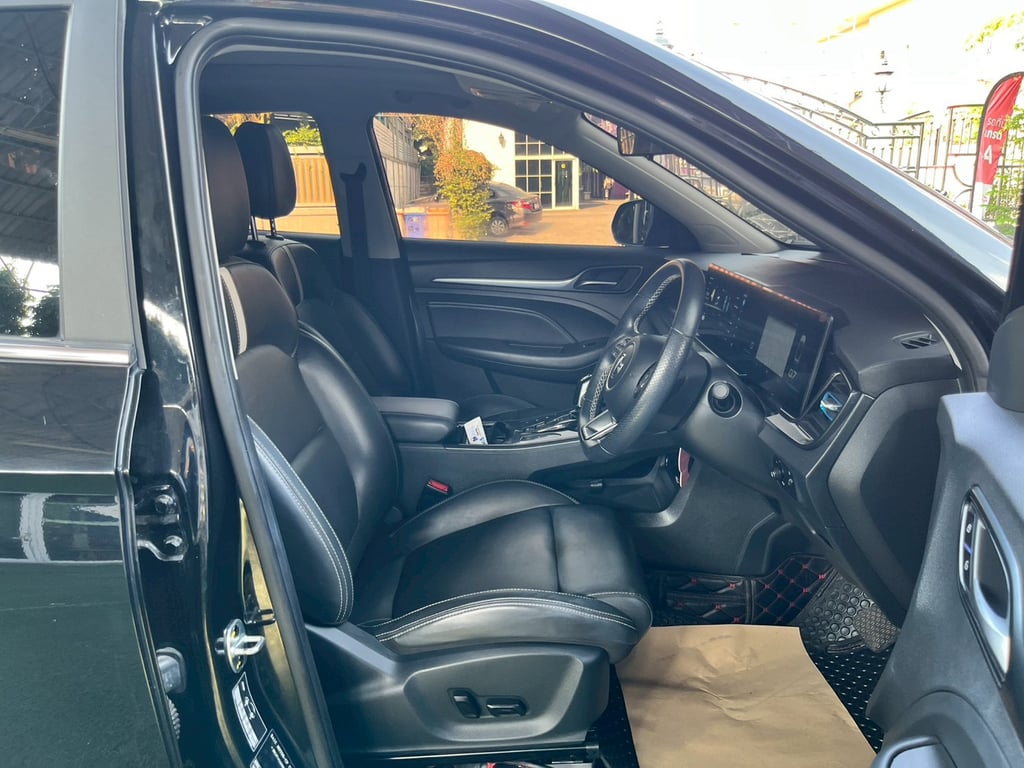 MG VS HEV 1.5 X Hybrid ปี 2023 ไมล์แท้ 3x,xxx กม.