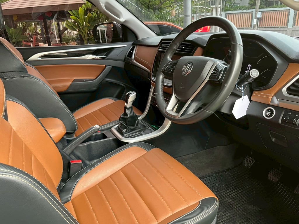 MG Extender Giant Cab 2.0 GRAND X 6MT ปี 2022 ยกสูง MG Extender Giant Cab 2.0 GRAND X 6MT ปี 2022 ยกสูง