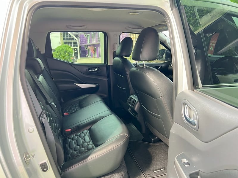 Nissan NP300 2.5 4ประตู 2.5 VL AUTO 4x4 ปี 2022 Nissan NP300 2.5 4ประตู 2.5 VL AUTO 4x4 ปี 2022