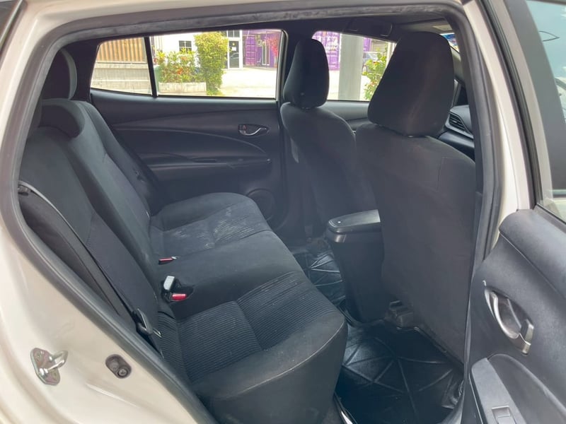 TOYOTA YARIS Hatchback 1.2 Entry ปี 2022 ติดแก๊ส LPG