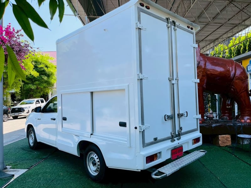 Toyota Revo ตอนเดียว 2.4 Entry ปี 2021 ติดตั้งตู้แห้ง พร้อมบรรทุก