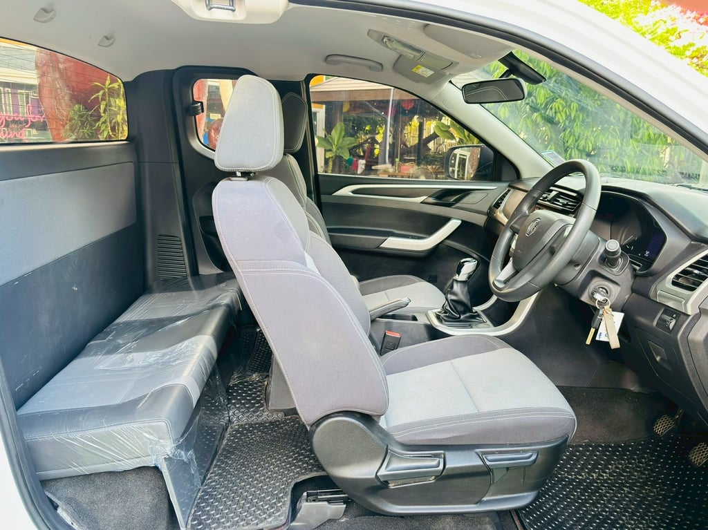 MG Extender Giant Cab 2.0 C MT ปี 2024 #ไมล์แท้ 13,xxx กม.