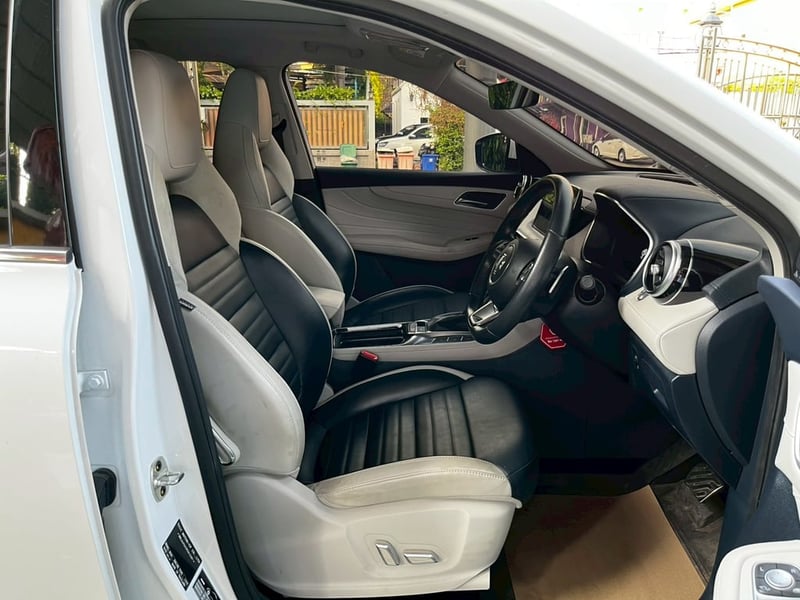 MG HS 1.5 X ปี 2025 หลังคา Sunroof #ไมล์แท้1x,xxx กม.