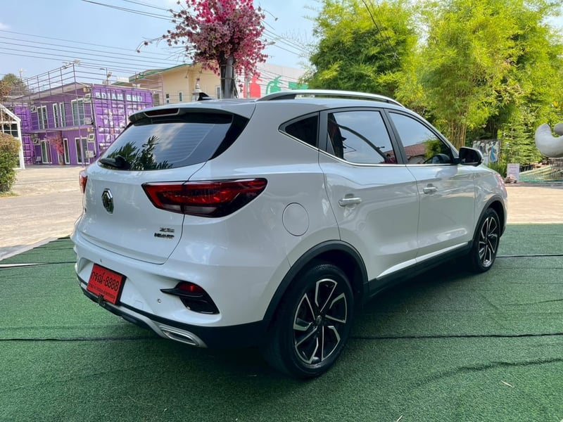 MG ZS 1.5 V Sunroof ปี 2025 ไมล์แท้ 3x,xxx กม.