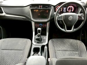 MG Extender 4 ประตู 2.0 GRAND D MT ปี 2022