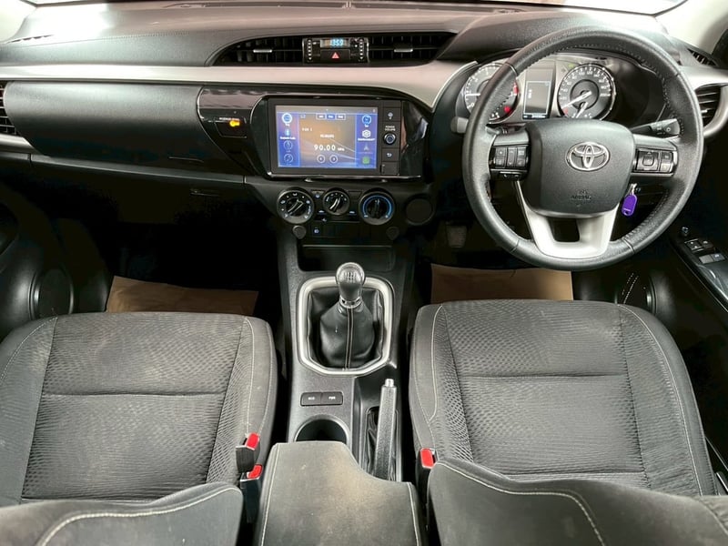 Toyota Revo Smart Cab Z Edition 2.4 Mid ไมล์แท้ 3x,xxx กม.