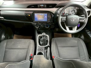 Toyota Revo Smart Cab Z Edition 2.4 Mid ไมล์แท้ 3x,xxx กม.