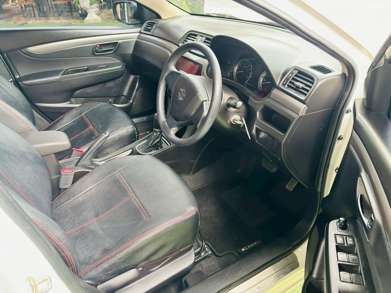 Suzuki Ciaz GL AT ปี 2024 #เกียร์ออโต้ #ไมล์น้อย 1x,xxx กม. Suzuki Ciaz GL AT ปี 2024 #เกียร์ออโต้ #ไมล์น้อย 1x,xxx กม.