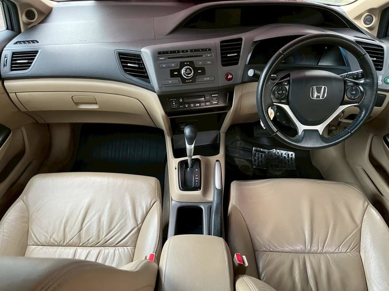 Honda Civic 1.8 E i-VTEC ปี 2013 Honda Civic 1.8 E i-VTEC ปี 2013