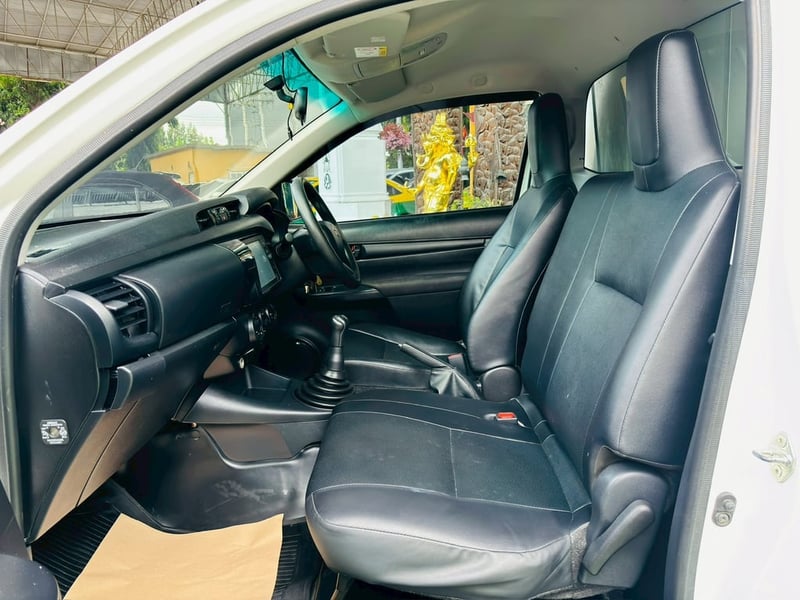 Toyota Revo ตอนเดียว 2.4 Entry ปี 2022 ติดตั้งตู้แห้ง สูง 1.8 เมตร 